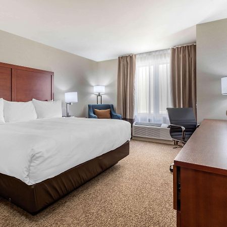 Comfort Inn & Suites Greater Napanee Ngoại thất bức ảnh