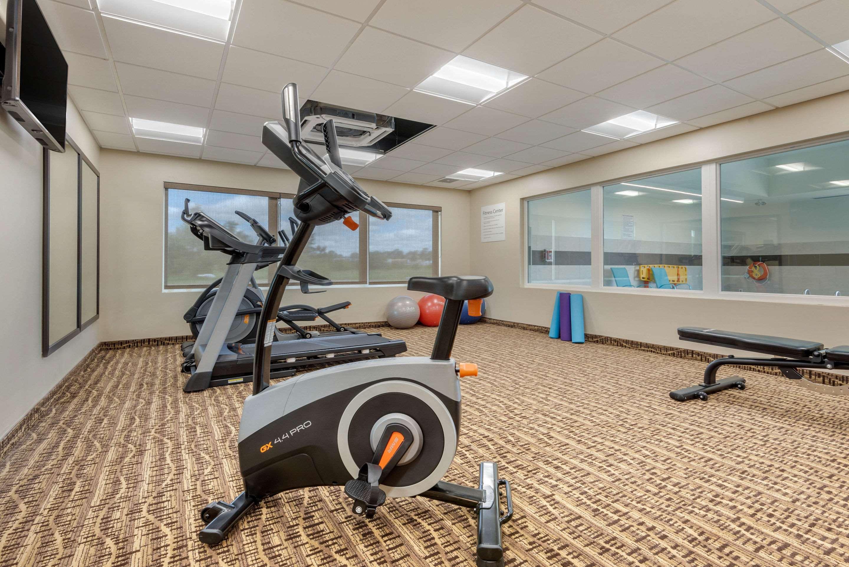 Comfort Inn & Suites Greater Napanee Ngoại thất bức ảnh